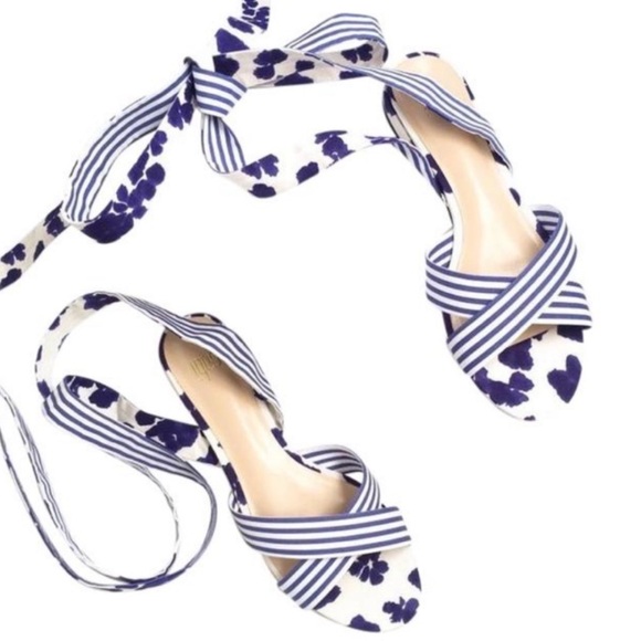 CAbi Shoes - Cabi All Tied Up Blue & White Sandals size 8, New without box NWOB